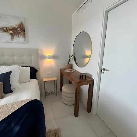 Oasis 832d Fase 2 With Sea View Apartment Estepona
